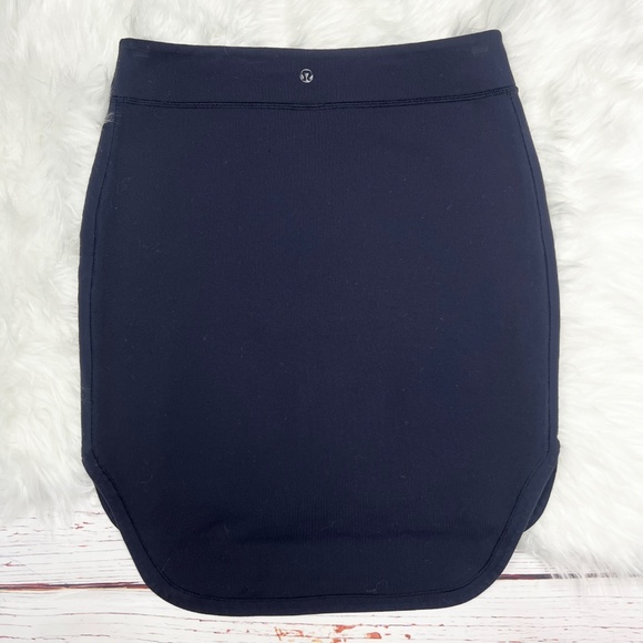 •|•LULULEMON ATHLETICA•| Navy Blue High Low Skirt Size 6 (2 of 2) - Picture 4 of 12